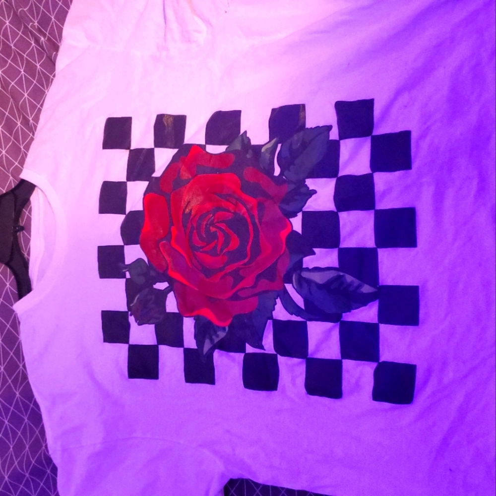 Graphic tee